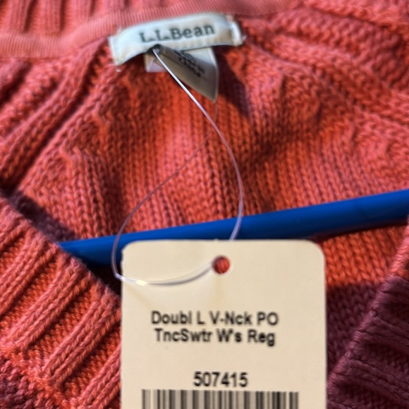 NWT L.L. Bean Double L V-Neck Tunic some cable design Sweater M Reg Mineral Red - Picture 11 of 14